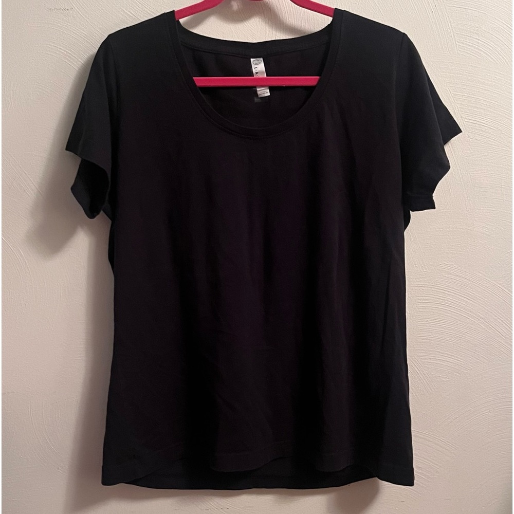 L.A.T Black Scoop Neck Tee